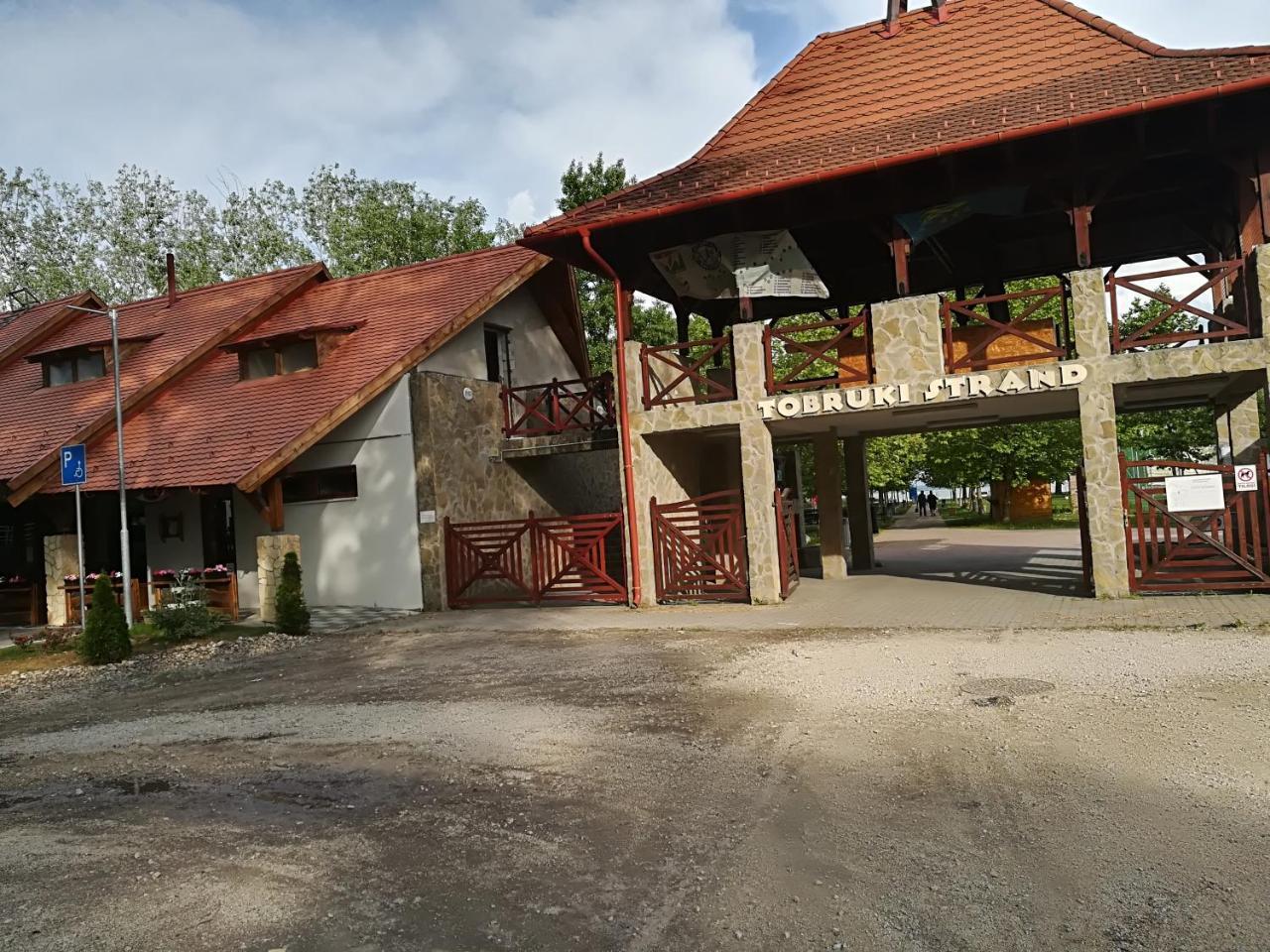 Balatonfůzfő Betty Apartman מראה חיצוני תמונה