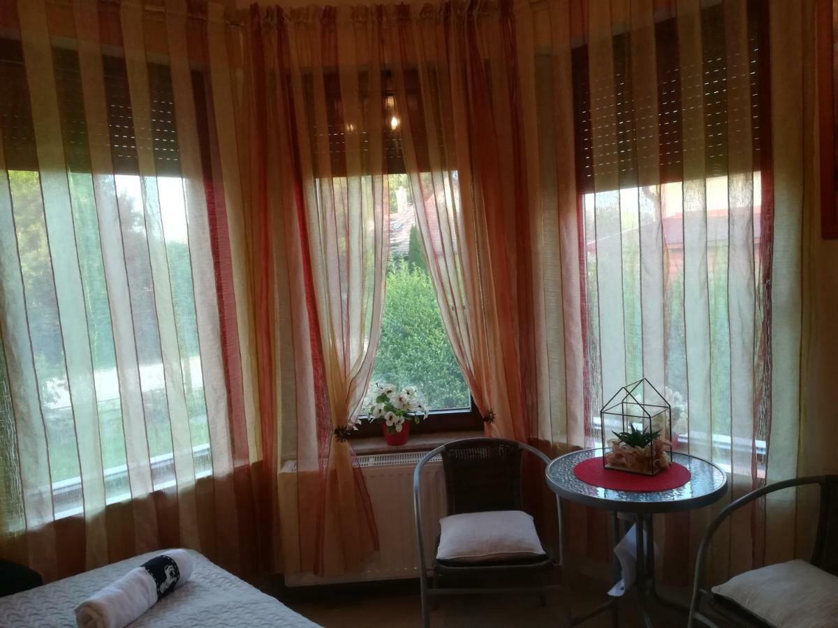 Balatonfůzfő Betty Apartman מראה חיצוני תמונה